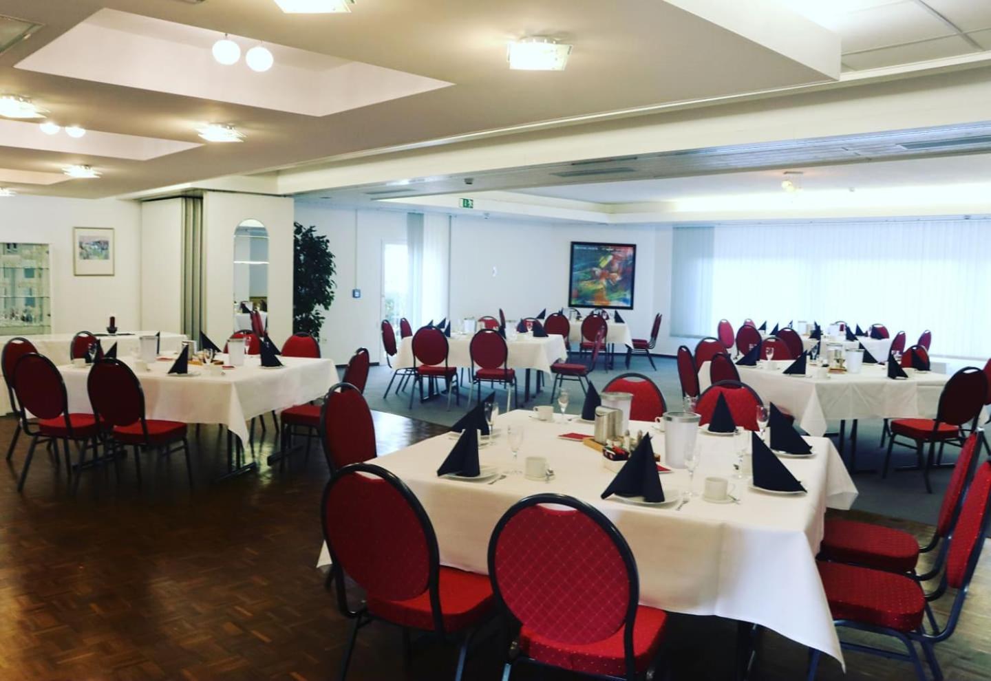 Parkhotel Obertshausen Buitenkant foto